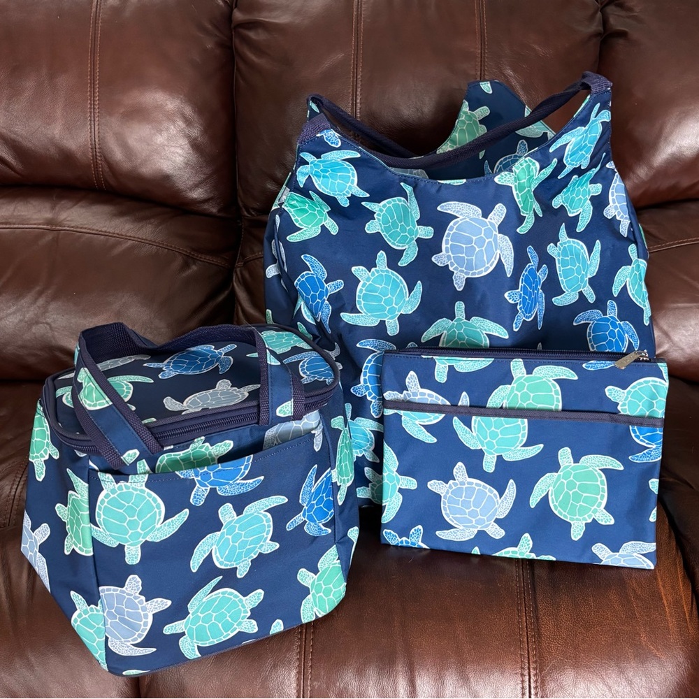 Viv & Lou Turtle Print BeachBag,  Lunch Bag and Travel Bag Set 🐢